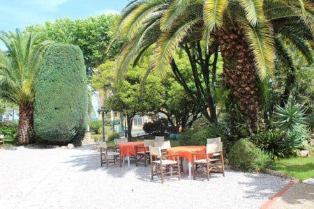 Hotel Aiglon 멍똥 외부 사진